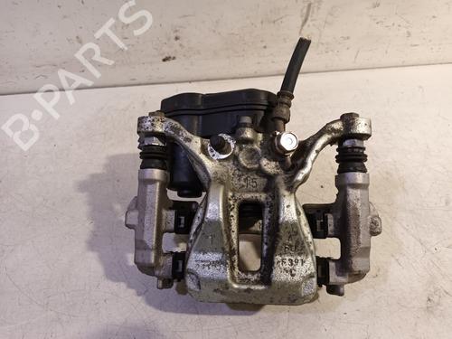 Høyre bremsecaliper bak TOYOTA YARIS (_P21_, _PA1_, _PH1_) 1.5 Hybrid (MXPH10, MXPH11) (116 hp) 15296427