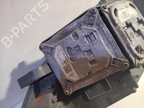 Right headlight PEUGEOT 308 II (LB_, LP_, LW_, LH_, L3_) 2.0 BlueHDi 150 | BP29870497C29