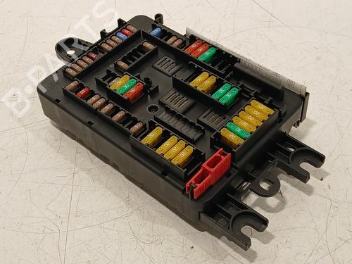 Used Fuse box Fuse box 26649316 26649316