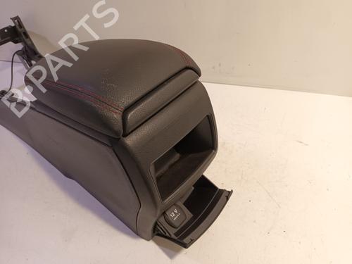 Armrest / Center console MERCEDES-BENZ GLA-CLASS (X156) GLA 200 (156.943) | BP17954603I20 