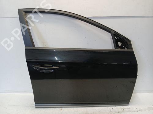 Used Right front door HYUNDAI IONIQ (AE) Electric (136 hp) 26202930