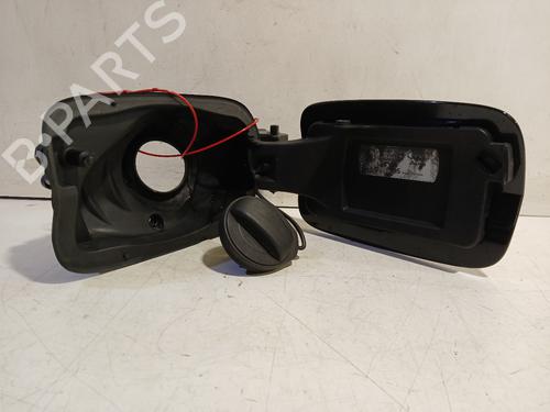 fuel-flap-audi-a3-limousine-8vs-8vm-2013-2014-2015-2016-2017-2018-2019-2020-2021-32338656 main image