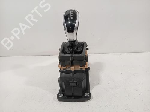 Used Gear lever VOLVO V60 I (155) D6 Hybrid AWD (280 hp) 29268391