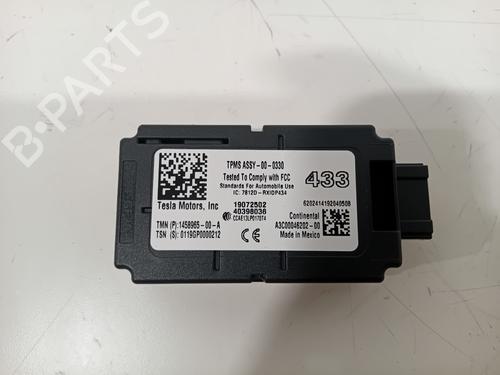 Used Electronic module TESLA MODEL 3 (5YJ3) EV AWD (351 hp) 30408886