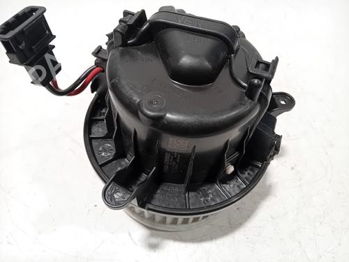 Used Heater blower motor Heater blower motor VW POLO VI (AW1, BZ1, AE1) 1.0 TSI (95 hp) 39991005 39991005