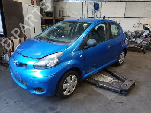 Brugte TOYOTA AYGO (_B1_) 1.0 (KGB10_, KGB10R) 4897469