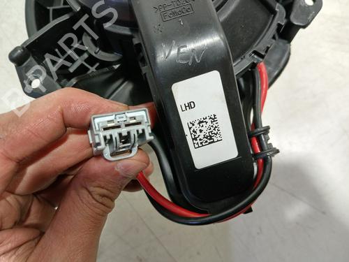 Heater blower motor FORD FOCUS IV Turnier (HP) 1.5 EcoBlue | BP33678440M62 - Image 3