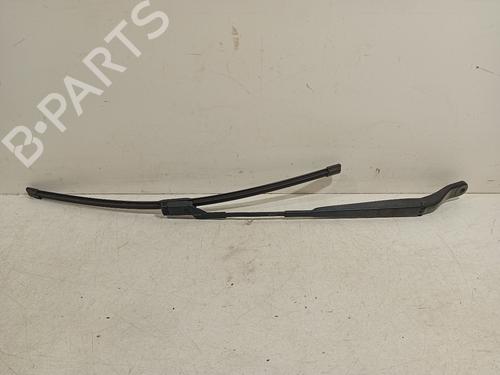 Used Front windshield wiper arm OPEL CORSA F (P2JO) CORSA-e (68) (136 hp) 22232103