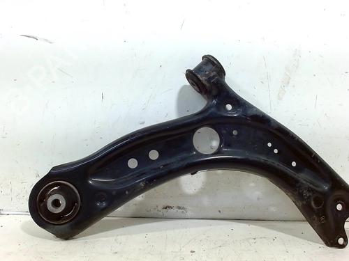 Used Right front suspension arm AUDI A3 Limousine (8VS, 8VM) 1.4 TFSI (125 hp) 9573150