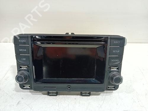 Used Radio VW POLO V (6R1, 6C1) 1.4 TDI (75 hp) 15805410