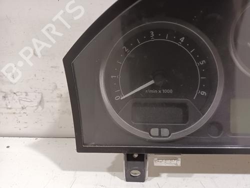 Instrument cluster LAND ROVER DISCOVERY III (L319) 2.7 TD 4x4 | BP15716666C47 