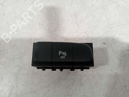 Used Switch OPEL CROSSLAND X / CROSSLAND (P17, P2QO) 1.2 (75) (82 hp) 22234305