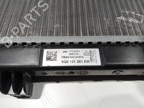 Water radiator SEAT LEON ST (5F8) 1.0 TSi | BP40536577M31 - Image 3