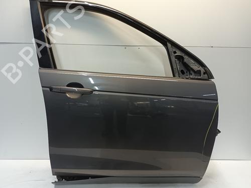 Used Right front door Right front door 33739880 33739880