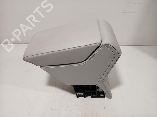 Used Armrest / Center console Armrest / Center console VW POLO VI (AW1, BZ1, AE1) 1.0 TSI (116 hp) 39883215 39883215