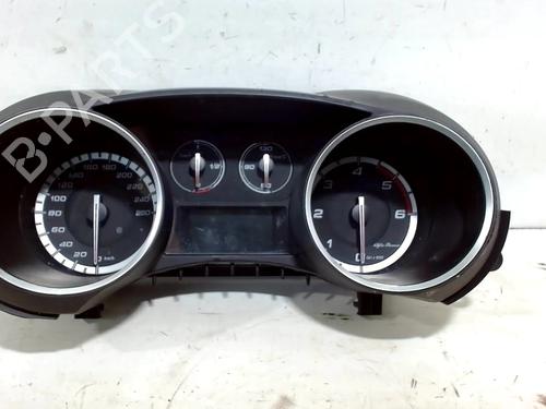 Cockpit ALFA ROMEO GIULIETTA (940_) 1.6 JTDM (940FXD1A) (105 hp) 8650293