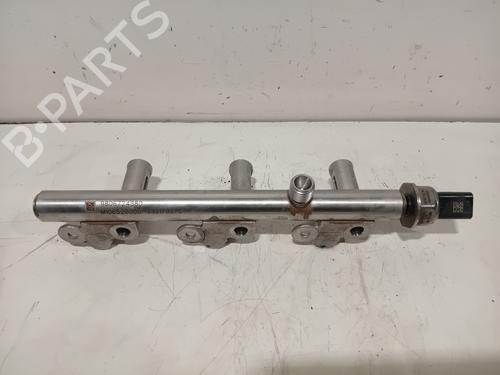 Used Injection rail Injection rail PEUGEOT 2008 I (CU_) 1.2 THP 110 / PureTech 110 (110 hp) 36467324 36467324