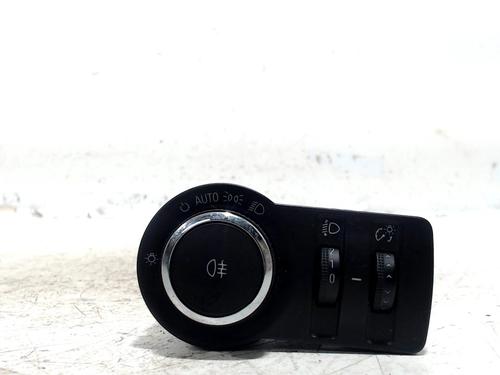 Used Headlight switch OPEL INSIGNIA A Saloon (G09) 1.6 (69) (116 hp) 7548959