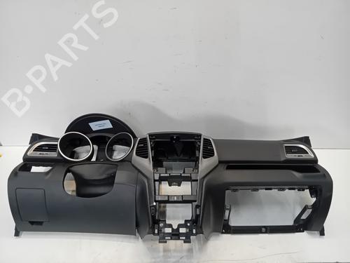 Instrumentbræt Instrumentbræt SSANGYONG TIVOLI 1.6 (128 hp) 39903930 39903930