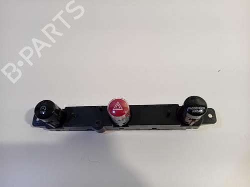 warning-switch-fiat-500x-334_-2014-26725503 main image