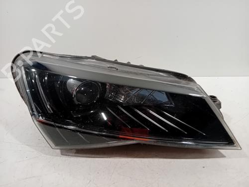 Used Right headlight Right headlight SKODA SUPERB III (3V3) 2.0 TDI (190 hp) 40266242 40266242