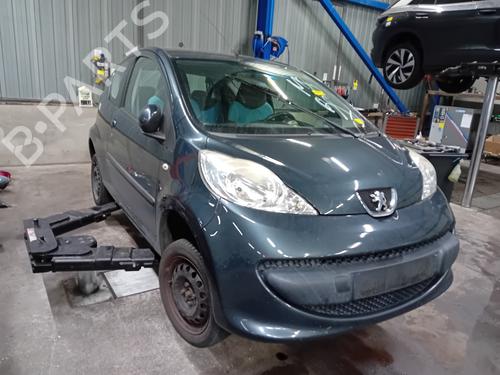 Right headlight PEUGEOT 107 (PM_, PN_) 1.0 | BP27466305C29 