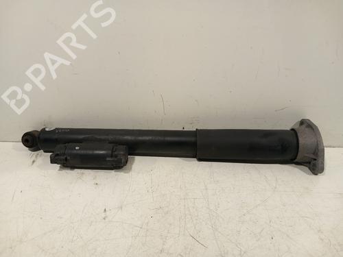 Venstre bak støtdemper MERCEDES-BENZ C-CLASS T-Model (S205) C 450 AMG 4-matic (205.264) (367 hp) 33024363