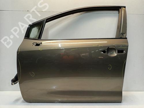 Used Left front door TOYOTA COROLLA Estate (_E21_) 1.8 Hybrid (ZWE211W) (122 hp) 31362705