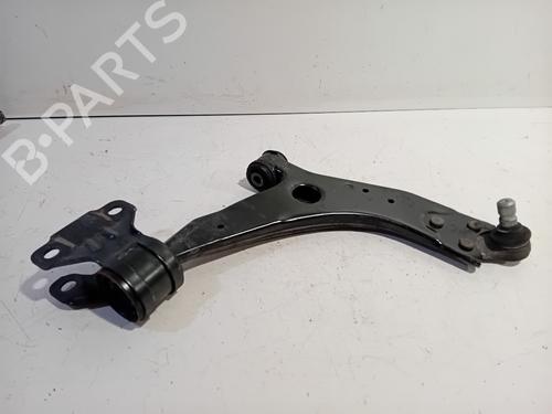 Used Right front suspension arm VOLVO V40 Hatchback (525) D2 (114 hp) 25154139