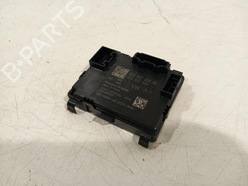 Used Control unit Control unit SKODA KAROQ (NU7, ND7) 1.5 TSI (150 hp) 33719177 33719177