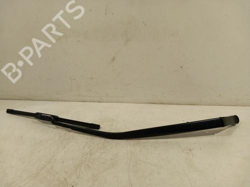 Used Front windshield wiper arm Front windshield wiper arm 38232709 38232709