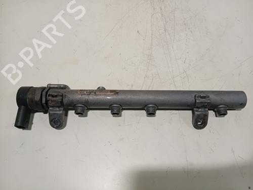 Used Injection rail Injection rail 36863540 36863540