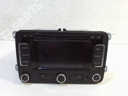 Used Radio Radio VW POLO V (6R1, 6C1) 1.2 TDI (75 hp) 8131893 8131893
