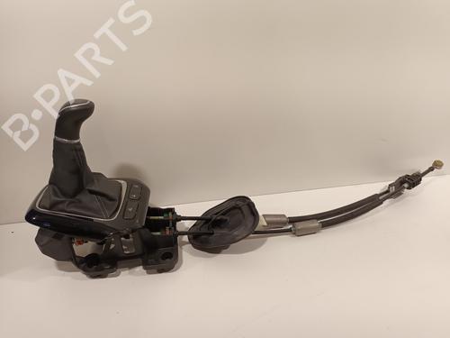 Used Gear lever OPEL CORSA F (P2JO) 1.2 (68) (75 hp) 17703245