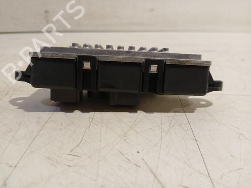 Used Heater resistor JAGUAR F-PACE (X761) 2.0 TD4 AWD (180 hp) 32189537