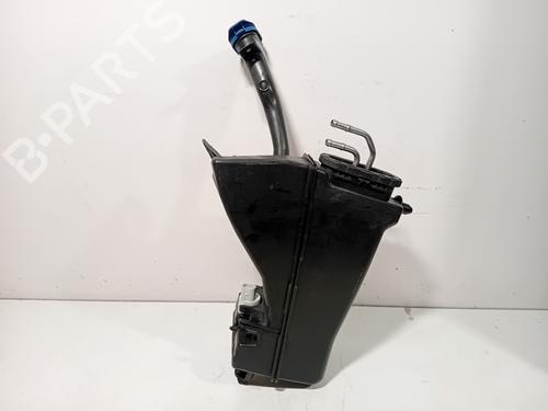 Used Windscreen washer tank Windscreen washer tank 39586903 39586903