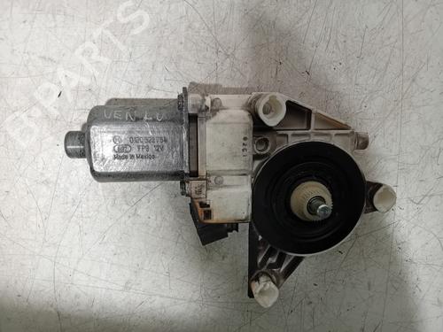 Left front window motor MERCEDES-BENZ GLE (W166) 350 d 4-matic (166.024) | BP36264093E21 - Image 2