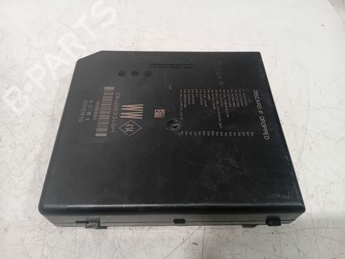 Used Fuse box Fuse box RENAULT TALISMAN (LP_) 2.0 Blue dCi 200 (LPAL) (200 hp) 34572185 34572185