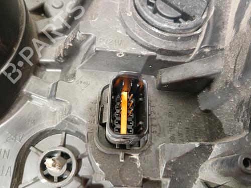 Right headlight OPEL VIVARO B Van (X82) 1.6 CDTI (05) | BP30145004C29