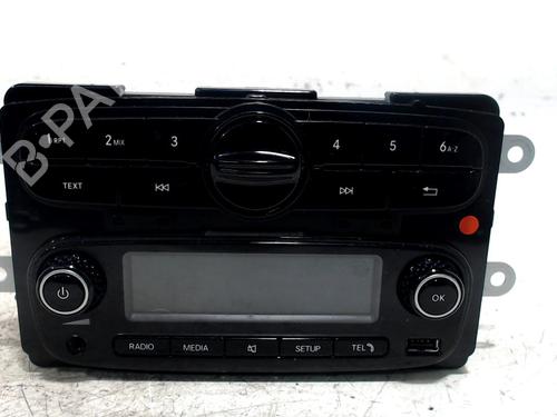 Used Radio Radio 7671068 7671068