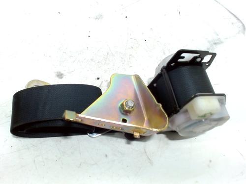 Used Rear left seatbelt TOYOTA COROLLA (_E12_) 2.0 D-4D (CDE120R, CDE120L_) (116 hp) 13649711