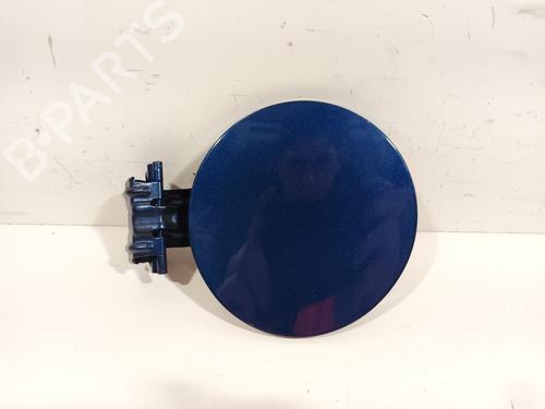 fuel-flap-toyota-prius-plus-_w4_-2011-27544020 main image