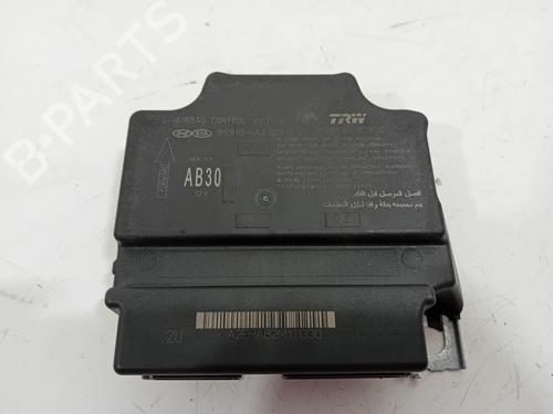 Used ECU airbags KIA PRO CEE'D (JD) 1.6 GDI (135 hp) 15218148