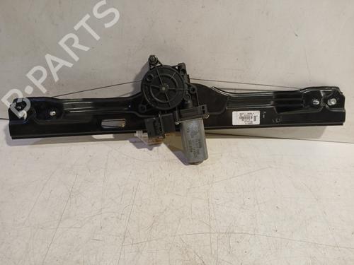 Rudehejsemekanisme Højre bagtil Rudehejsemekanisme Højre bagtil BMW 2 Gran Tourer (F46) 216 d (116 hp) 33814361 33814361