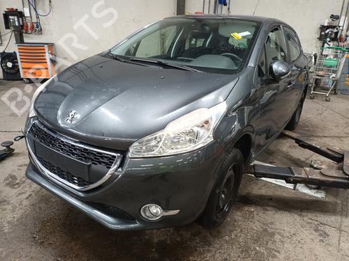 Brugte PEUGEOT 208 I (CA_, CC_) 1.2 VTI 82 4757239