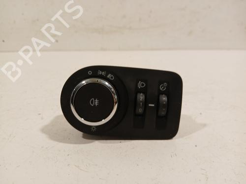 Used Headlight switch Headlight switch 29028561 29028561