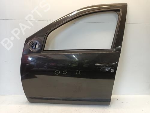 Used Left front door DACIA SANDERO 1.2 16V (75 hp) 18241806