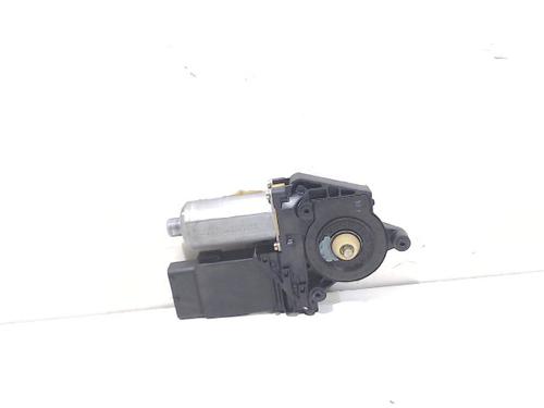 Used Right front window motor VW PASSAT B5 Variant (3B5) 1.6 (101 hp) 3260145