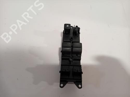 switch-mitsubishi-mirage-space-star-vi-hatchback-a0_a-2012-23278703 main image