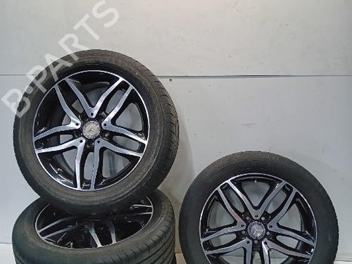 Used Rim MERCEDES-BENZ GLA-CLASS (X156) GLA 200 (156.943) (156 hp) 25452070